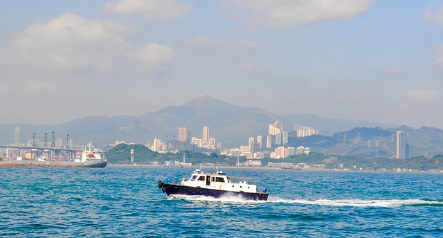 boat-1402716_640