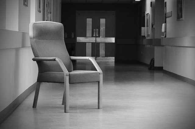 chairs-164691_640